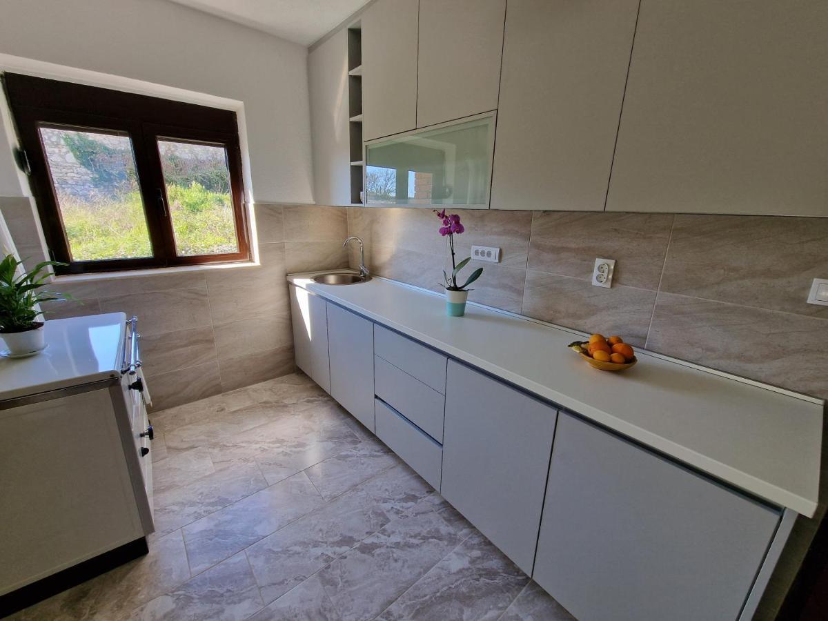 Apartment Dragovic Ulcinj Exterior foto